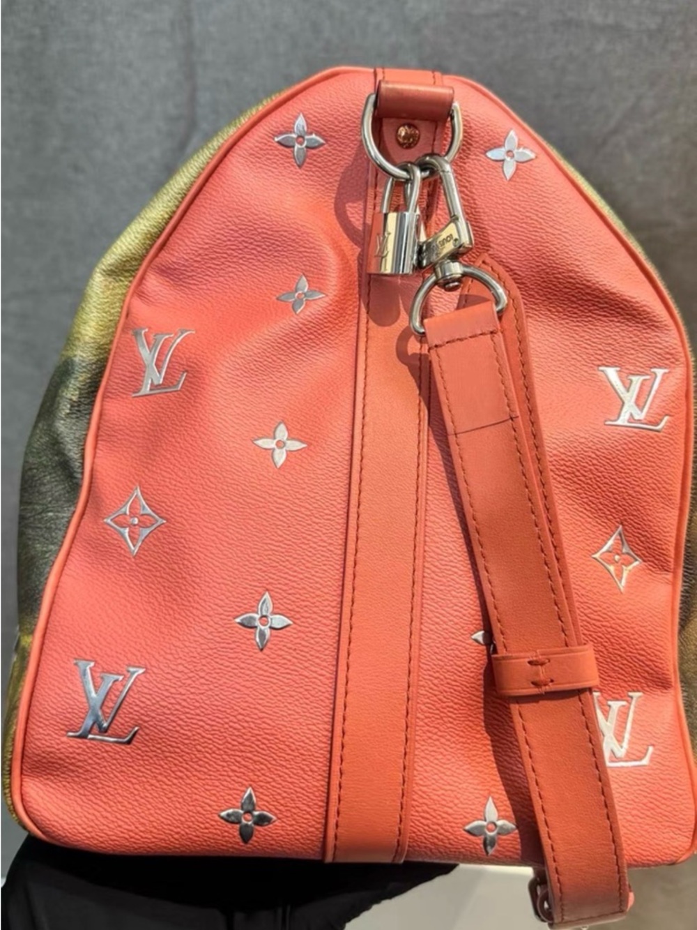 Louis Vuitton 50cm Mona Lisa Canvas Duffle in Brown and Coral - Picture 2 of 5